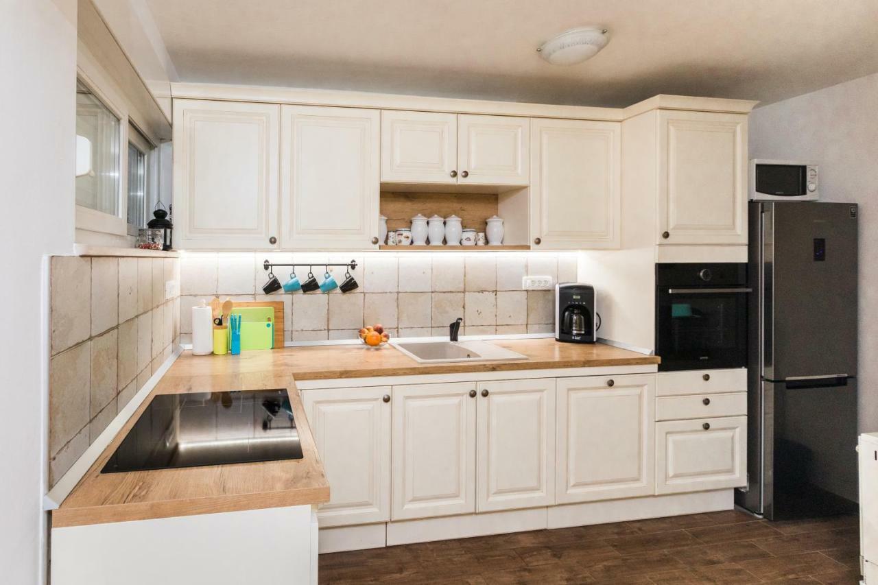 Apartment Martha Split Ngoại thất bức ảnh